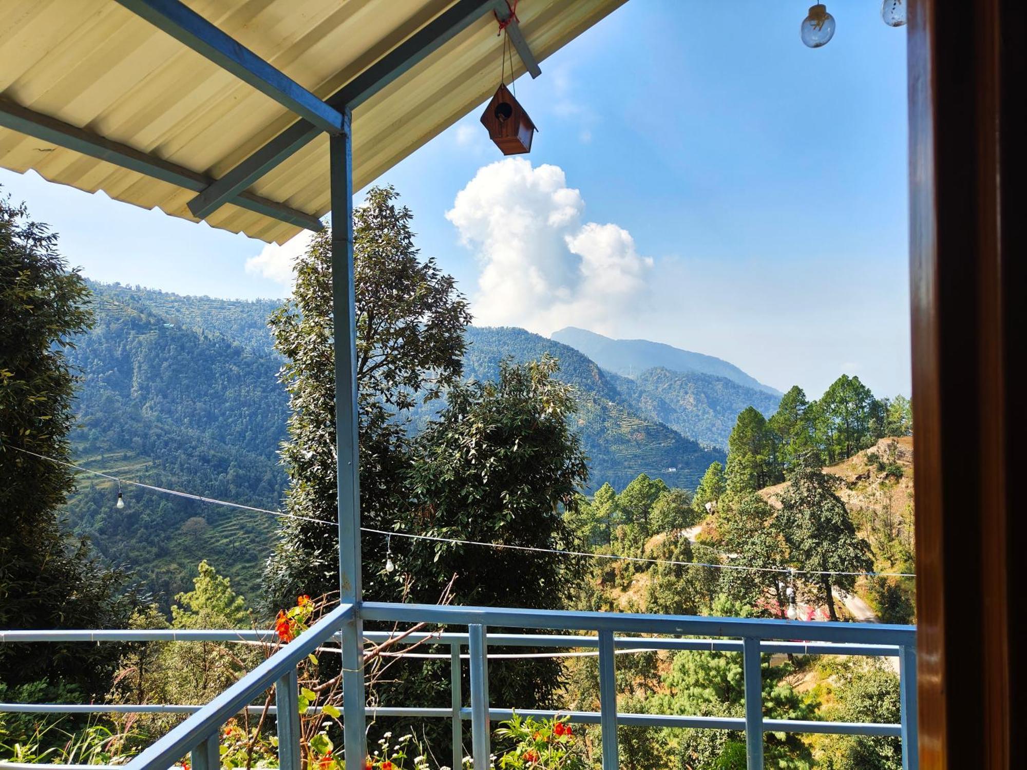 Himwanderer Camps & Cottages Pangot Найнитал Экстерьер фото